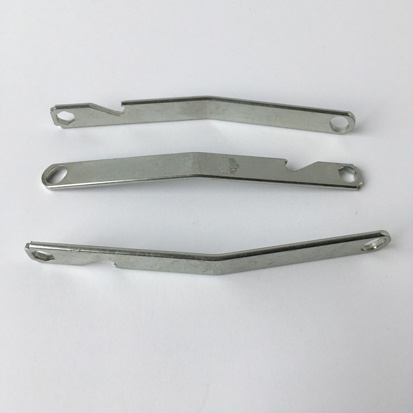 Seřizovací klíč pro uzavírací čepy a nůžky